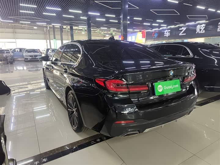 Фото 5 - BMW 5 Series