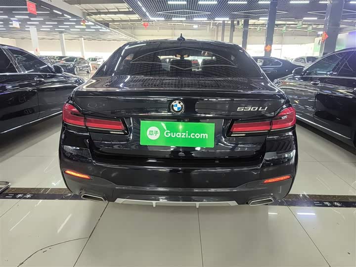 Фото 6 - BMW 5 Series