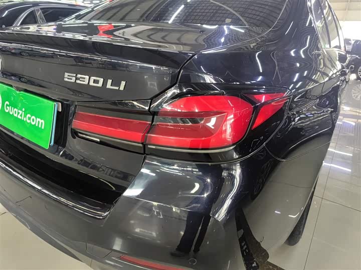 Фото 8 - BMW 5 Series