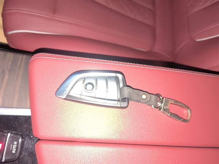 Фото 9 - BMW 5 Series