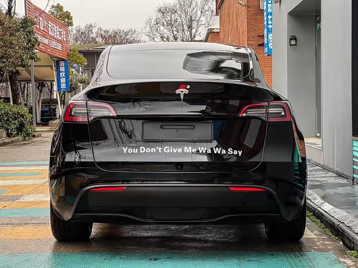 Фото 4 - Tesla Model Y