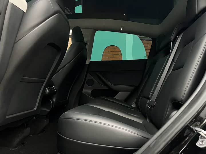 Фото 7 - Tesla Model Y