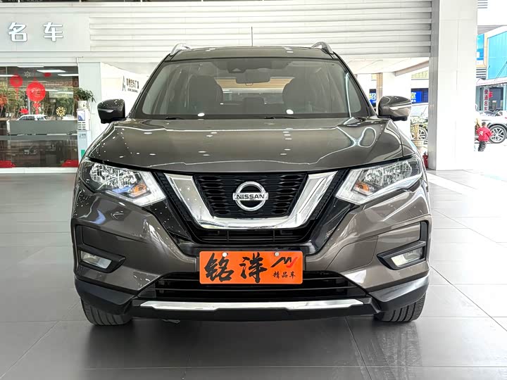 Фото 2 - Nissan X-Trail