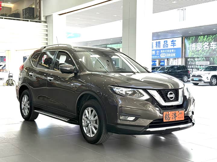 Фото 3 - Nissan X-Trail