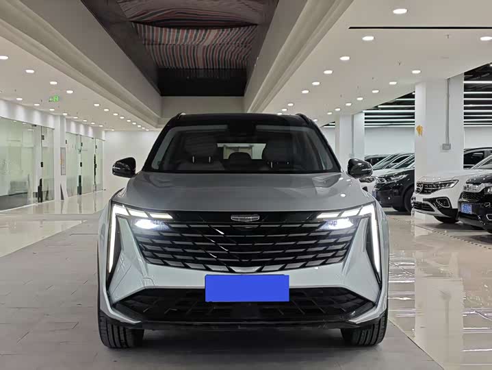 Фото 3 - Geely Atlas L