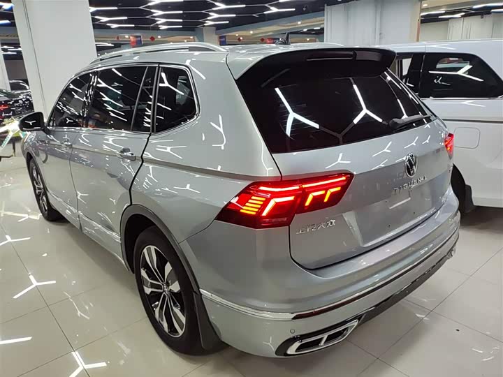 Фото 5 - Volkswagen Tiguan L Pro