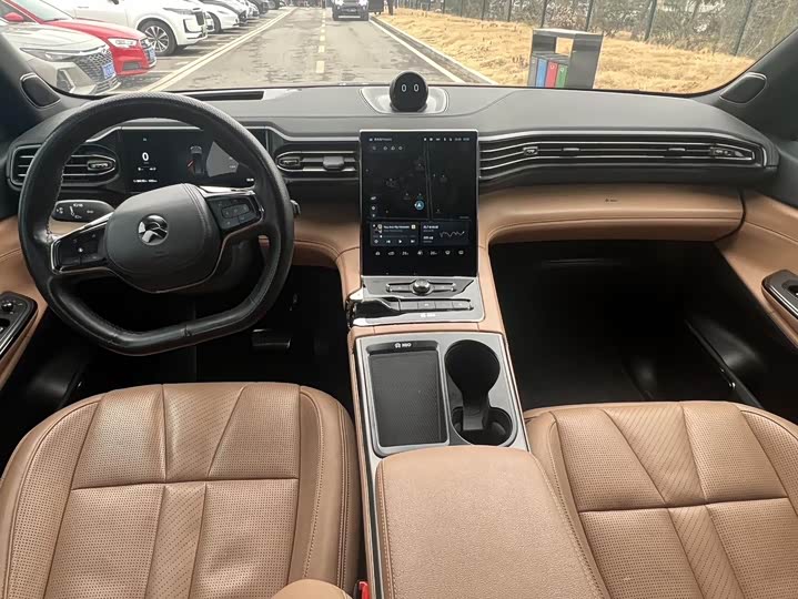 Фото 9 - Nio ES8