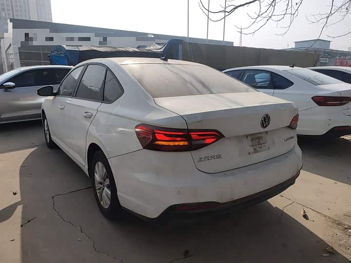 Фото 5 - Volkswagen Lavida