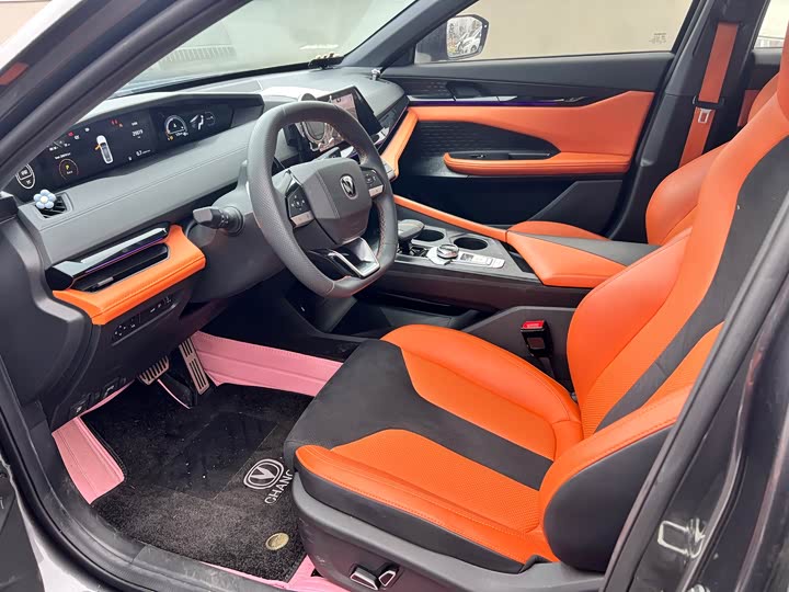 Фото 5 - Changan UNI-V