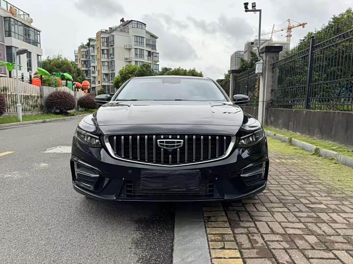 Фото 2 - Geely Preface