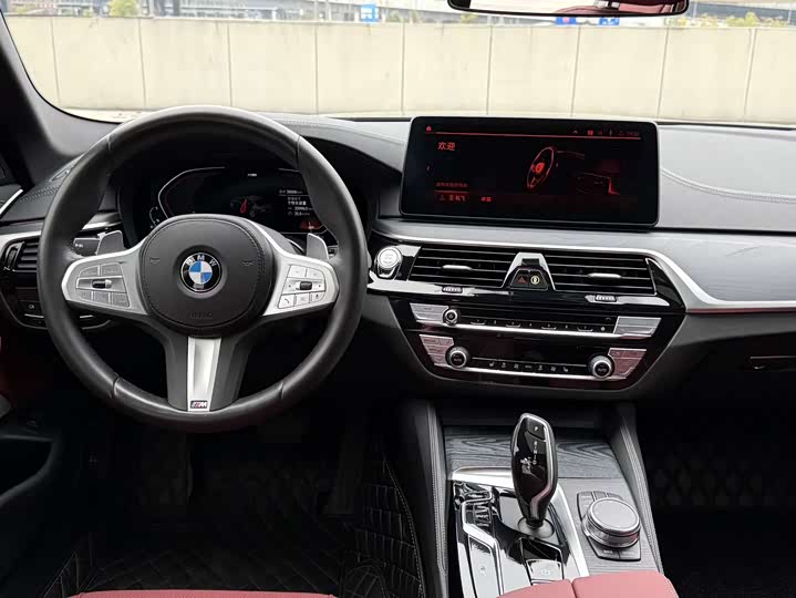 Фото 6 - BMW 5 Series
