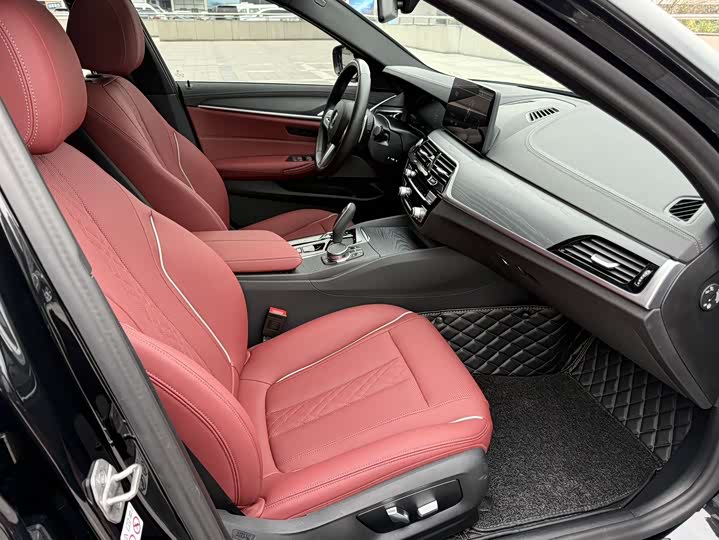 Фото 8 - BMW 5 Series