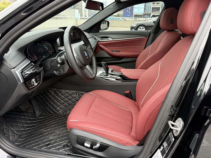 Фото 9 - BMW 5 Series