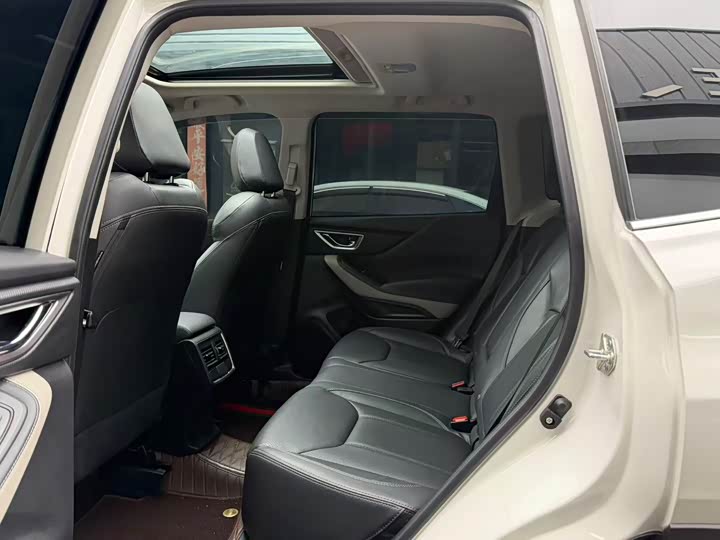 Фото 6 - Subaru Forester