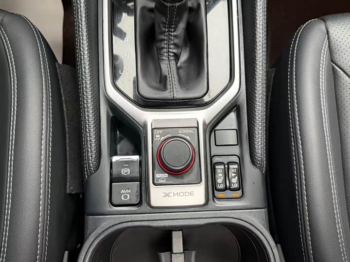 Фото 8 - Subaru Forester