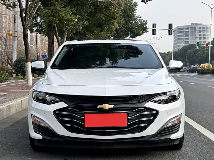 Фото 2 - Chevrolet Malibu XL