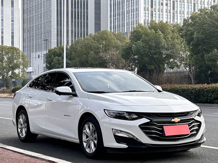 Фото 3 - Chevrolet Malibu XL