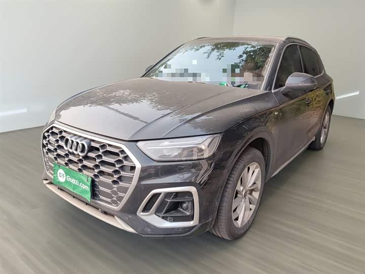 Фото 1 - Audi Q5L