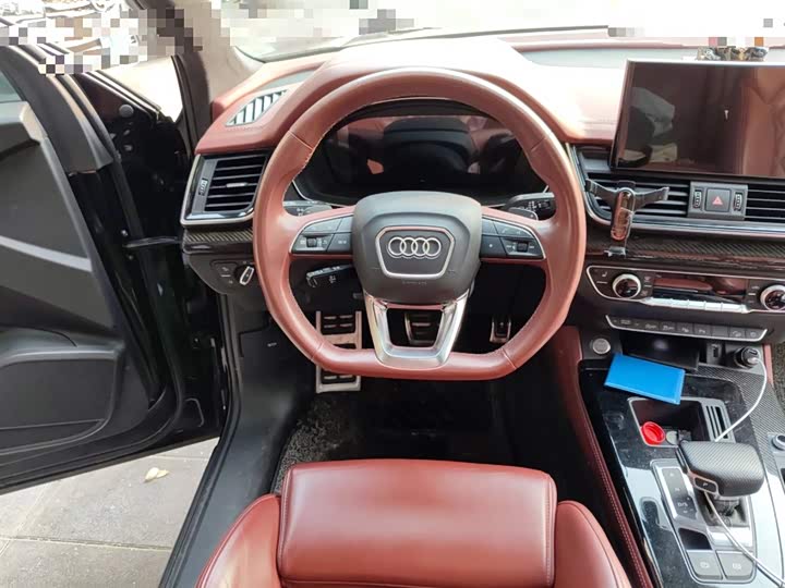 Фото 3 - Audi Q5L