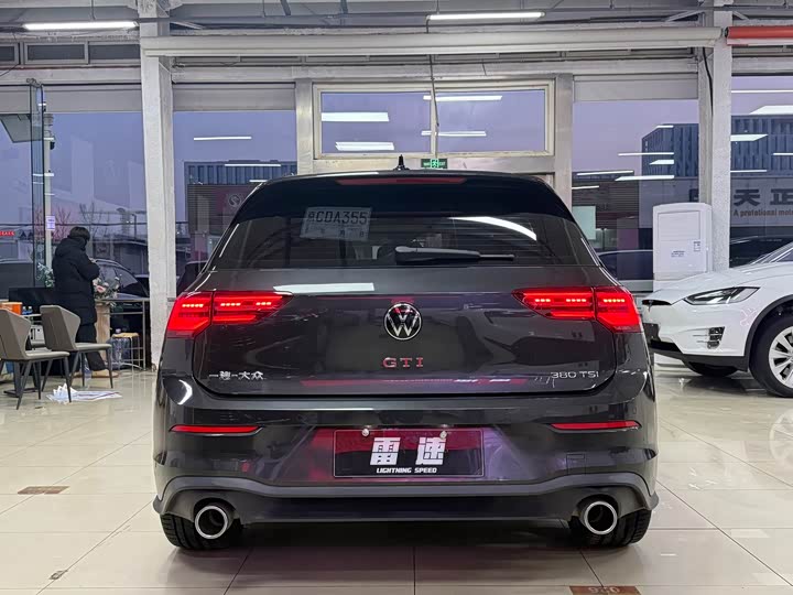 Фото 5 - Volkswagen Golf GTI
