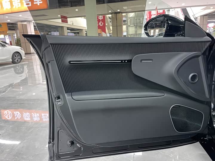 Фото 7 - Avatr 12