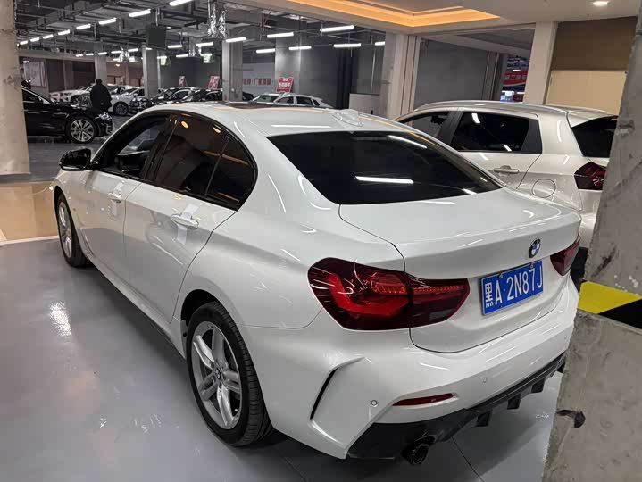 Фото 9 - BMW 1 Series