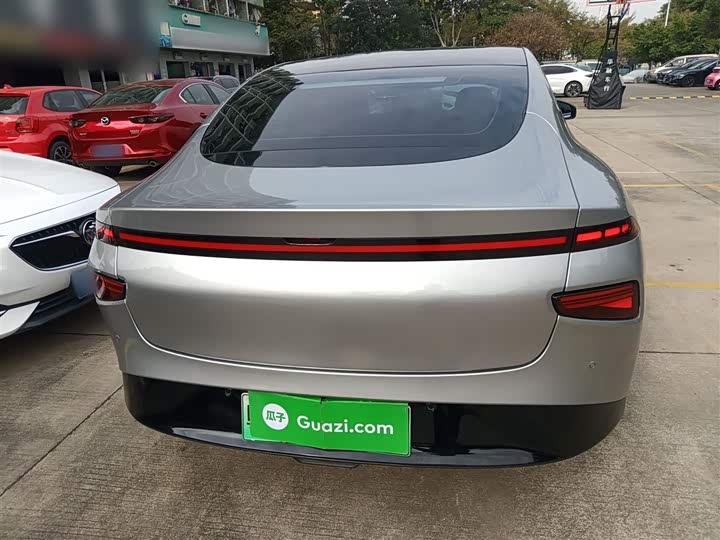 Фото 6 - XPeng P7