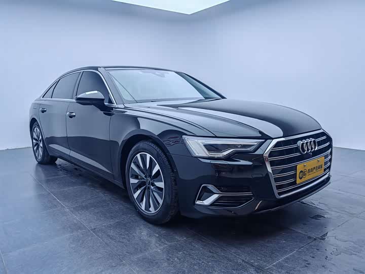 Фото 3 - Audi A6L