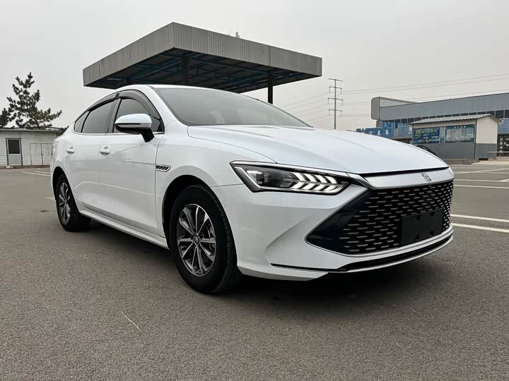 Фото 3 - BYD Qin Plus