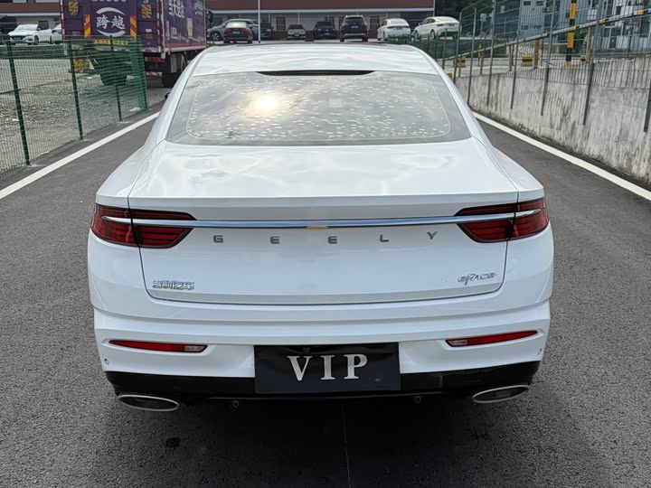 Фото 5 - Geely Preface