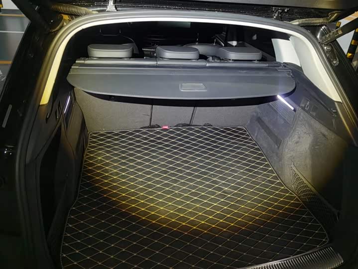 Фото 4 - Audi Q5L