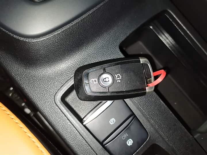 Фото 9 - Ford Focus