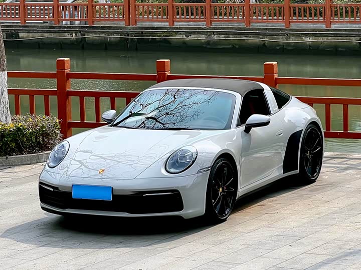 Фото 1 - Porsche 911