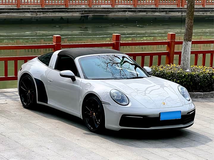 Фото 4 - Porsche 911