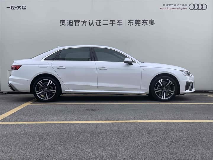 Фото 3 - Audi A4L