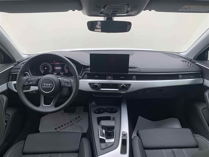Фото 6 - Audi A4L