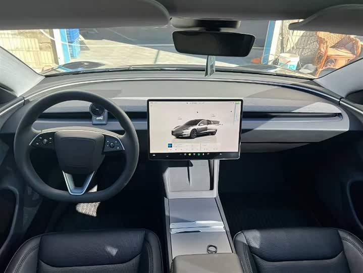 Фото 7 - Tesla Model 3