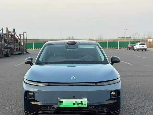 Фото 3 - Leapmotor B01