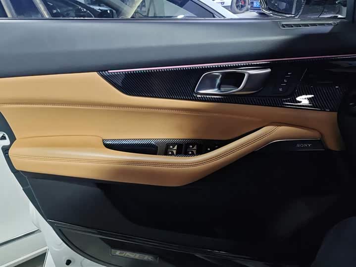 Фото 7 - Changan UNI-K