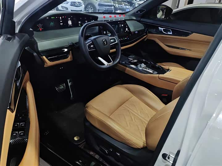 Фото 9 - Changan UNI-K