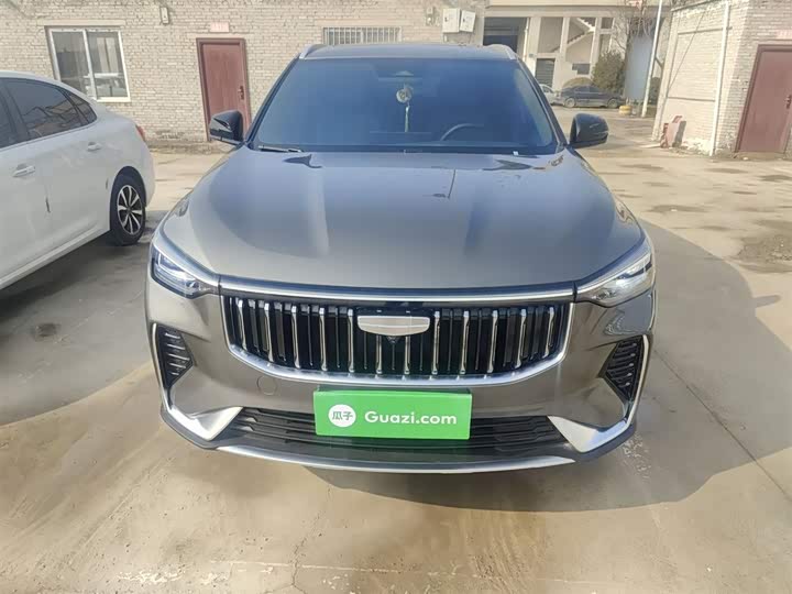 Фото 3 - Geely Atlas