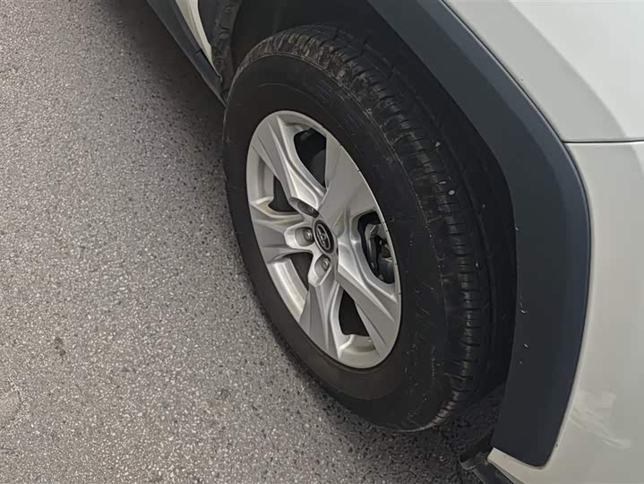 Фото 6 - Toyota RAV4