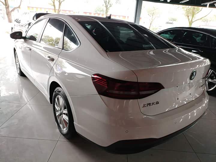 Фото 5 - Volkswagen Lavida