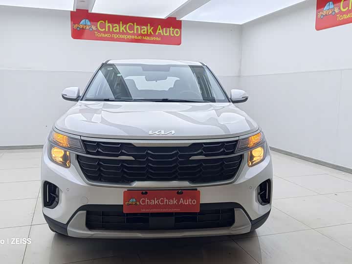 Фото 2 - Kia Seltos