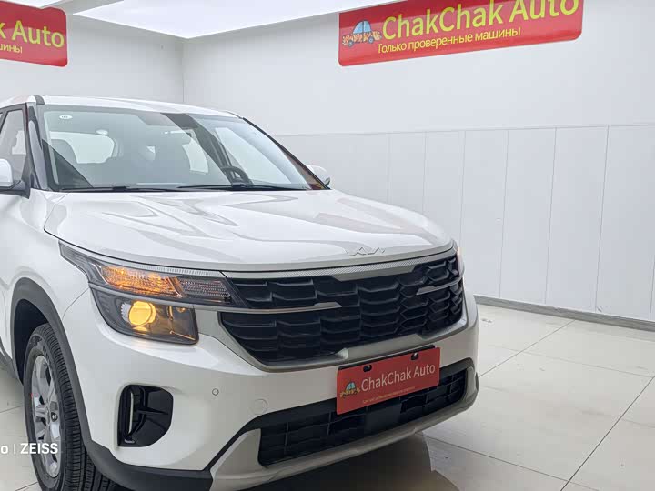 Фото 3 - Kia Seltos