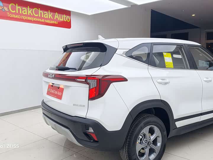 Фото 6 - Kia Seltos