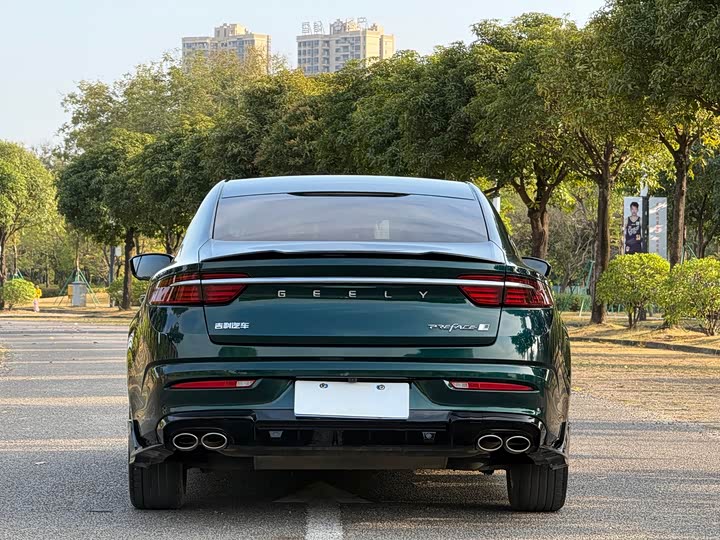 Фото 6 - Geely Preface