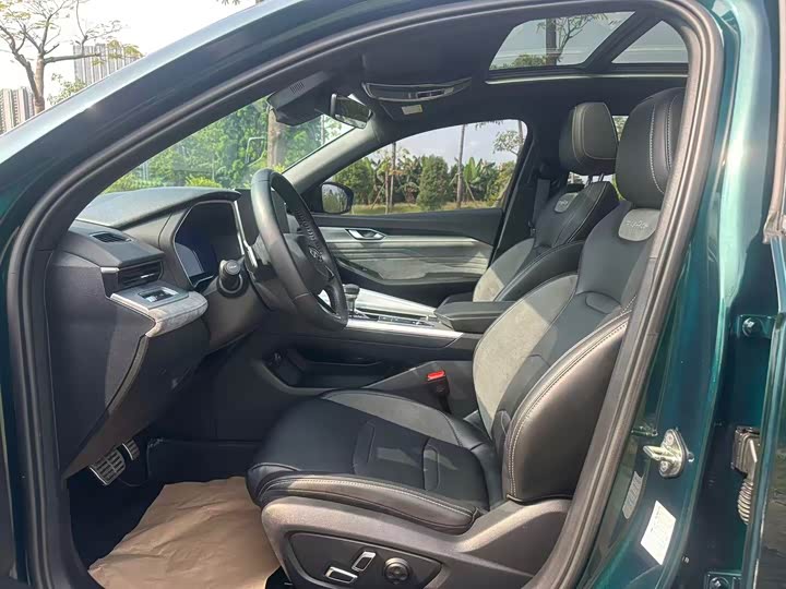 Фото 9 - Geely Preface