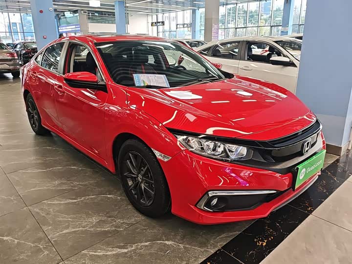 Фото 4 - Honda Civic