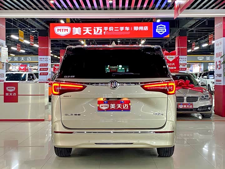 Фото 7 - Buick GL8 ES